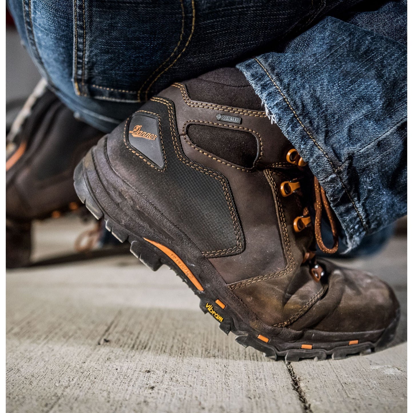 Danner Men's Vicious 4.5" Composite Toe Waterproof Work Boot - Brown - 13860 - Overlook Boots